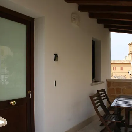 Bamboo Luxury Bed and breakfast 4*